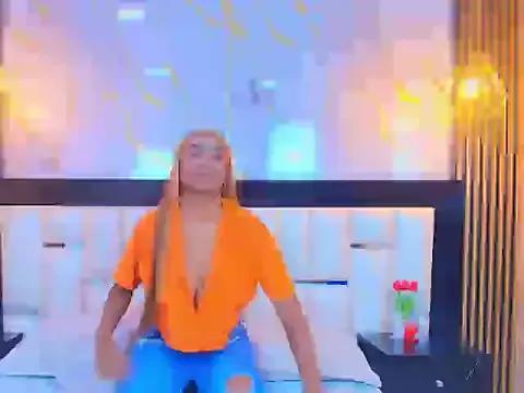 JanneCooper from StripChat is Freechat