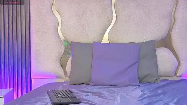 Girls and cam to cam: Watch as these sophisticated entertainers uncover their stunning costumes and curvaceous curves online!