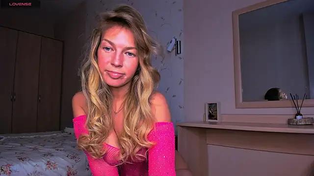 Jeanne_Williams from StripChat is Freechat