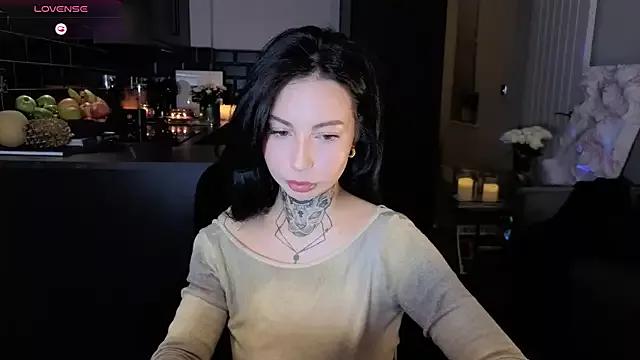 jeans-and-peach from StripChat is Freechat