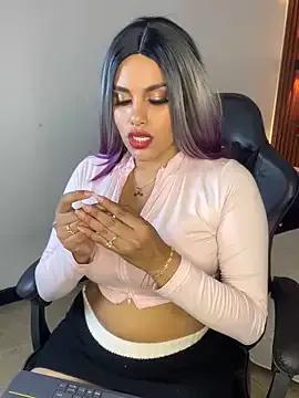 Girls and cam to cam: Watch as these sophisticated entertainers uncover their stunning costumes and curvaceous curves online!