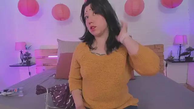 Girls and cam to cam: Watch as these sophisticated entertainers uncover their stunning costumes and curvaceous curves online!
