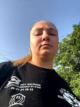 Joannakiss from StripChat is Freechat