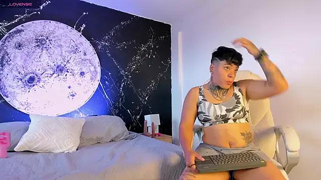 Girls and cam to cam: Watch as these sophisticated entertainers uncover their stunning costumes and curvaceous curves online!