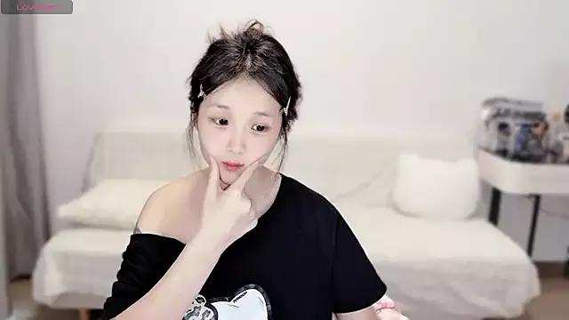 Joyce-bb from StripChat is Freechat