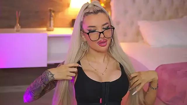 Girls and cam to cam: Watch as these sophisticated entertainers uncover their stunning costumes and curvaceous curves online!