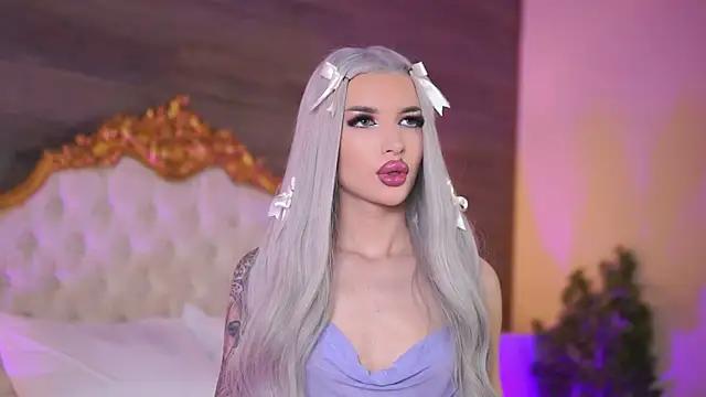 Girls and cam to cam: Watch as these sophisticated entertainers uncover their stunning costumes and curvaceous curves online!