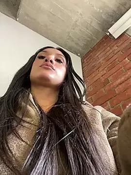 JulHoney webcams show profile image 