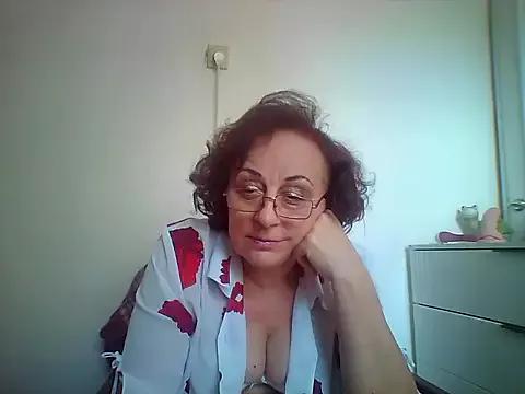 Julia54391 from StripChat is Freechat