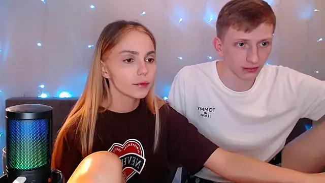 Girls and cam to cam: Watch as these sophisticated entertainers uncover their stunning costumes and curvaceous curves online!