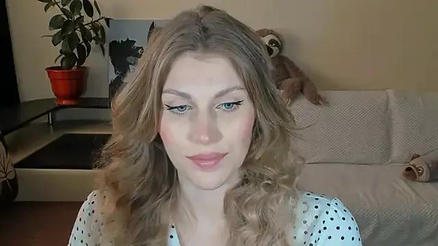 JuliaMuuun from StripChat is Freechat
