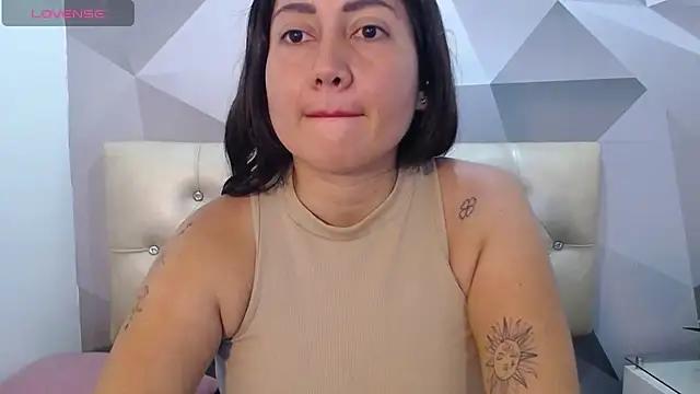 Girls and cam to cam: Watch as these sophisticated entertainers uncover their stunning costumes and curvaceous curves online!