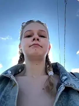 Julie_Cutie from StripChat is Freechat