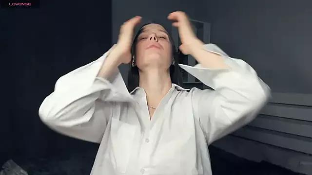JunkoRhoton from StripChat is Freechat