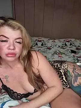 Just_peaches_not_cream from StripChat is Freechat