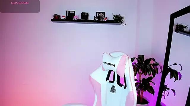 Girls and cam to cam: Watch as these sophisticated entertainers uncover their stunning costumes and curvaceous curves online!