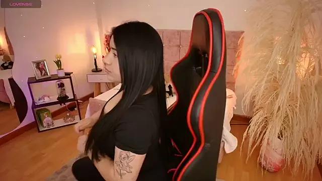Girls and cam to cam: Watch as these sophisticated entertainers uncover their stunning costumes and curvaceous curves online!