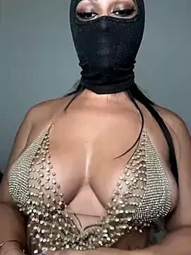 Girls and cam to cam: Watch as these sophisticated entertainers uncover their stunning costumes and curvaceous curves online!