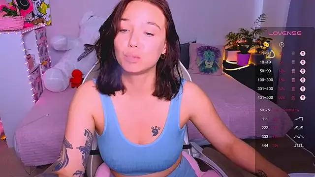 Karen_morris from StripChat is Freechat