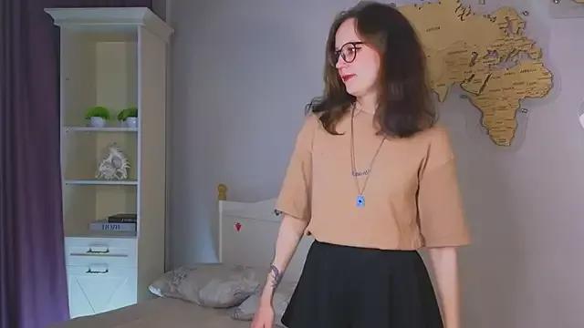 KarinShafi from StripChat is Freechat