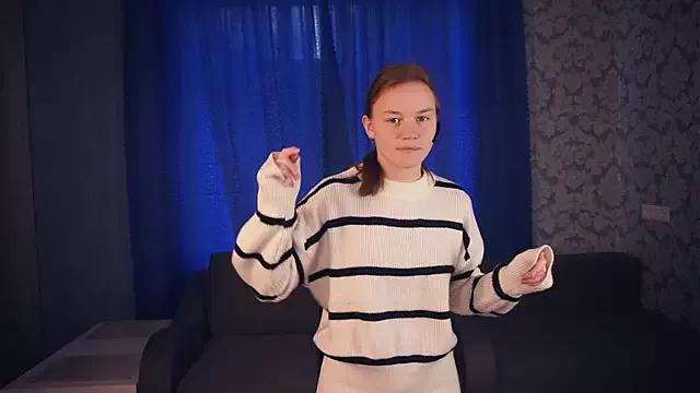 KarlynGow from StripChat is Freechat