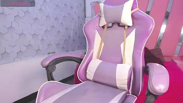 karol_eboony1 from StripChat is Freechat