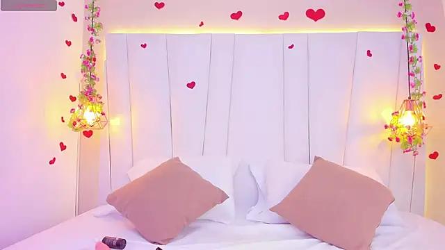 Girls and cam to cam: Watch as these sophisticated entertainers uncover their stunning costumes and curvaceous curves online!