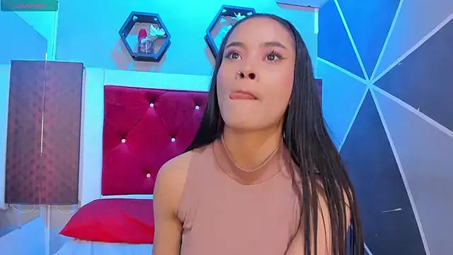 Karoll014 from StripChat is Freechat