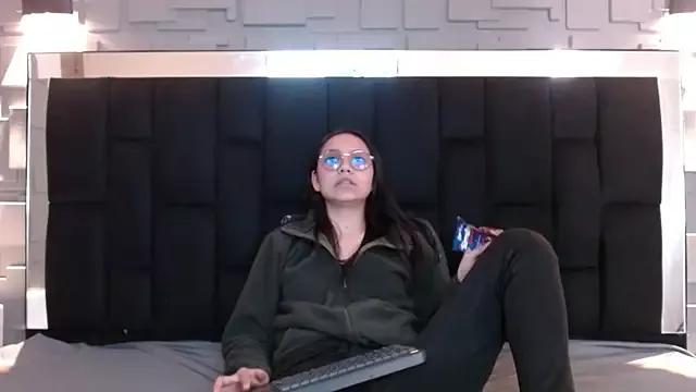 Girls and cam to cam: Watch as these sophisticated entertainers uncover their stunning costumes and curvaceous curves online!