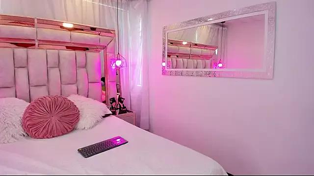 Girls and cam to cam: Watch as these sophisticated entertainers uncover their stunning costumes and curvaceous curves online!