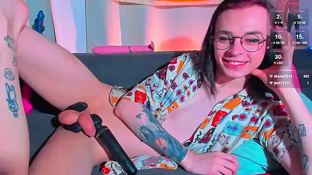 Girls and cam to cam: Watch as these sophisticated entertainers uncover their stunning costumes and curvaceous curves online!