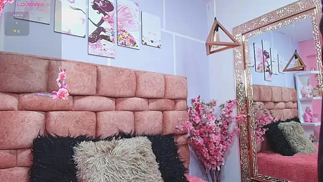 Girls and cam to cam: Watch as these sophisticated entertainers uncover their stunning costumes and curvaceous curves online!