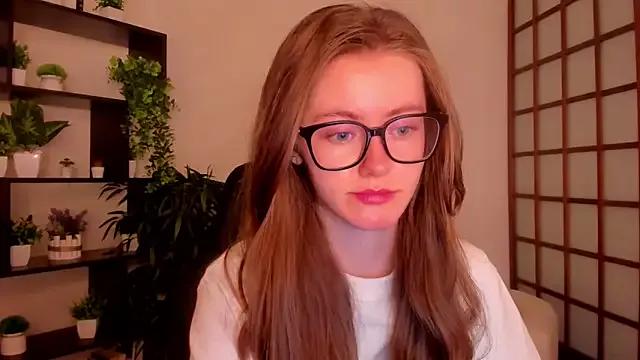 KateCuddle from StripChat is Freechat