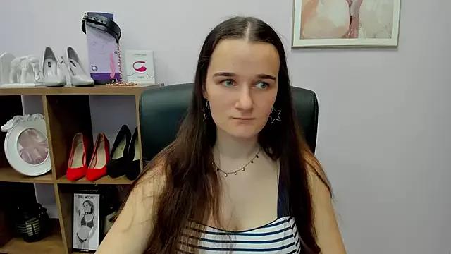 Girls and cam to cam: Watch as these sophisticated entertainers uncover their stunning costumes and curvaceous curves online!