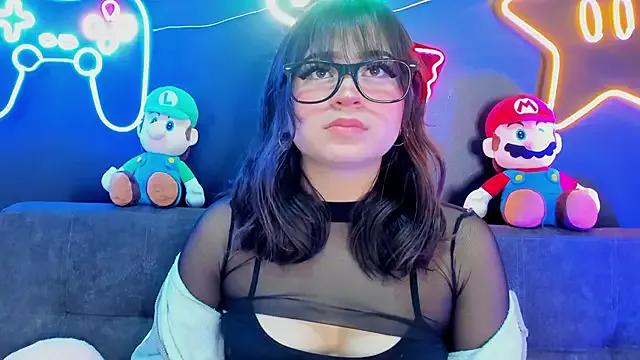 Girls and cam to cam: Watch as these sophisticated entertainers uncover their stunning costumes and curvaceous curves online!