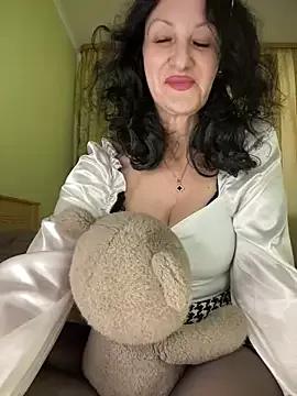 Katie-n from StripChat is Freechat