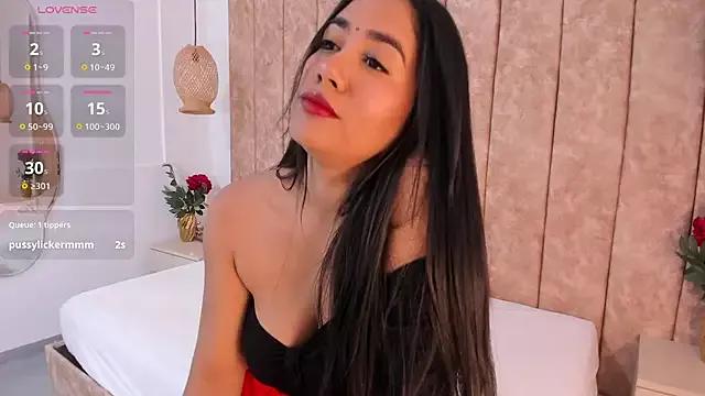Katrina_baurii from StripChat is Freechat