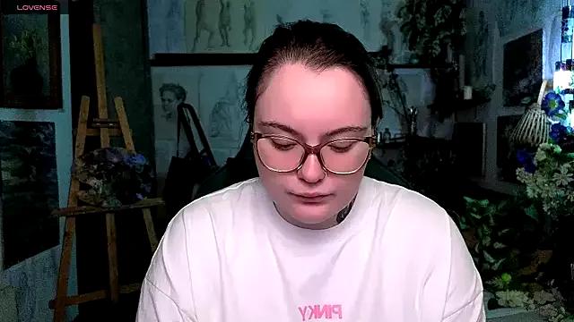 KatrinClark from StripChat is Freechat