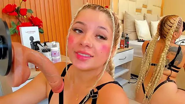 Girls and cam to cam: Watch as these sophisticated entertainers uncover their stunning costumes and curvaceous curves online!