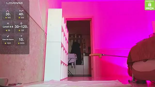 Girls and cam to cam: Watch as these sophisticated entertainers uncover their stunning costumes and curvaceous curves online!