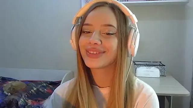 KatyPortello from StripChat is Freechat