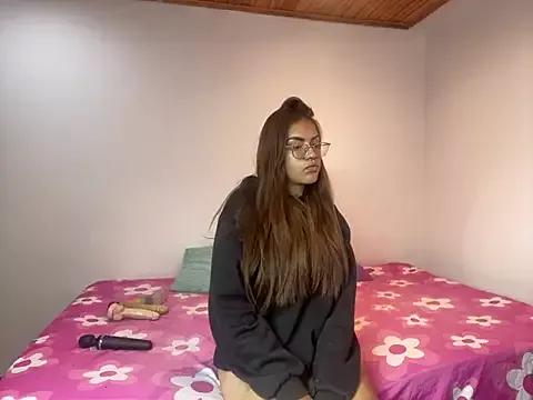 KatyyAss from StripChat is Freechat