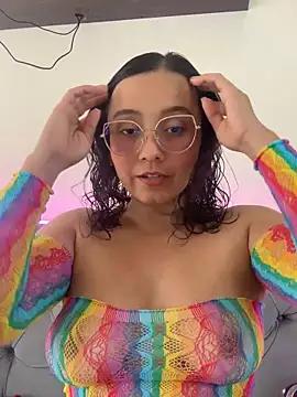Girls and cam to cam: Watch as these sophisticated entertainers uncover their stunning costumes and curvaceous curves online!