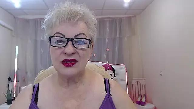 KayleSmoll from StripChat is Freechat