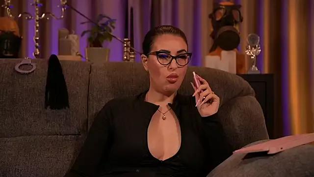 Girls and cam to cam: Watch as these sophisticated entertainers uncover their stunning costumes and curvaceous curves online!