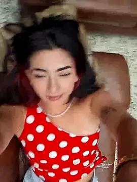 KENDRAOWEN from StripChat is Freechat