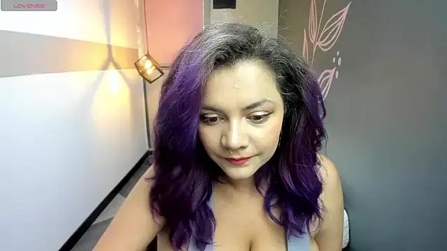 Girls and cam to cam: Watch as these sophisticated entertainers uncover their stunning costumes and curvaceous curves online!