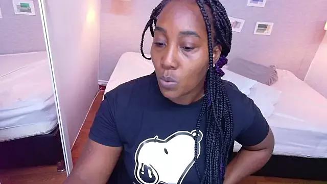 kiara_evanss from StripChat is Freechat