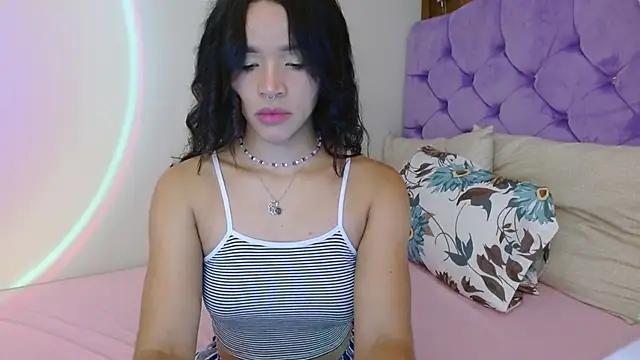 Girls and cam to cam: Watch as these sophisticated entertainers uncover their stunning costumes and curvaceous curves online!
