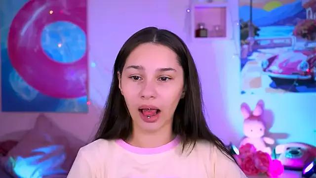KimClarks_ from StripChat is Freechat